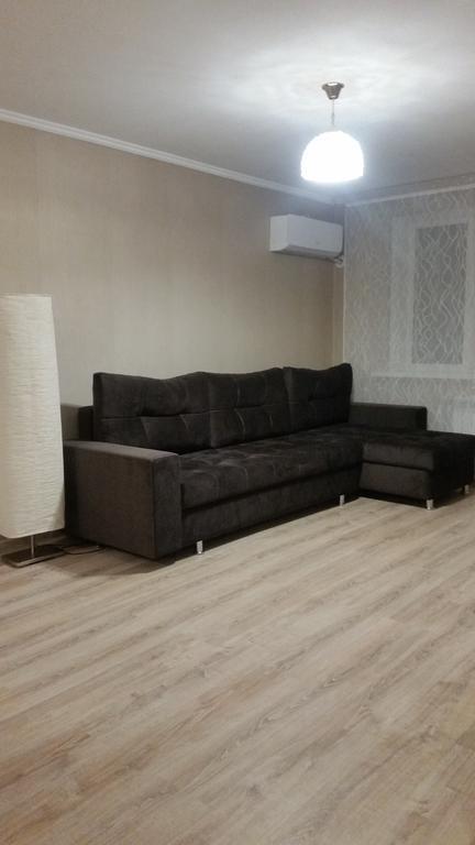 אלמטי Apartments On Ahmetova 4 מראה חיצוני תמונה